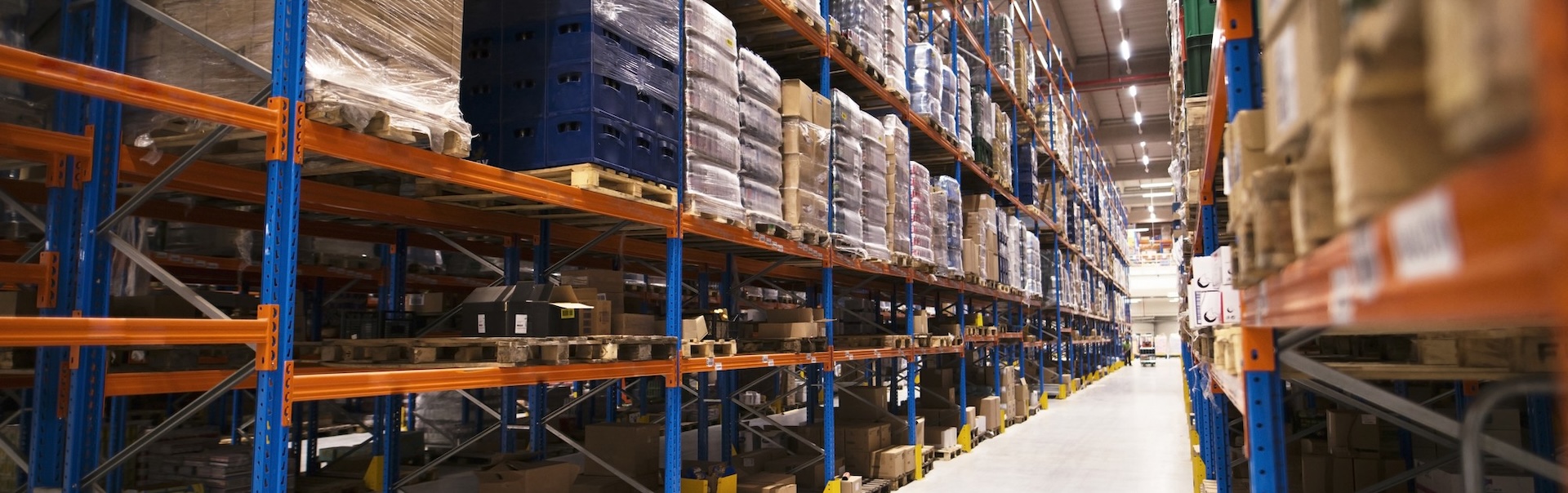 FMCG manufacturer frees up working capital and protects material availability through Lean Inventory Management